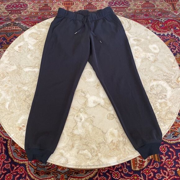 Lululemon On The Fly Jogger Woven Black - Picture 7 of 15